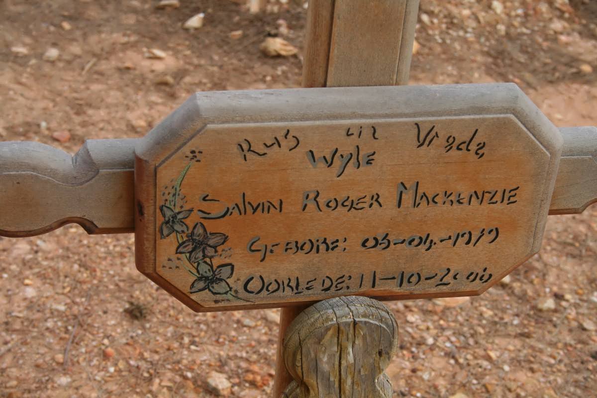 MACKENZIE Salvin Roger 1919-2006