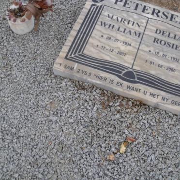 PETERSEN Martin William 1934-2002 &amp; Delia Rosie 1932-2000