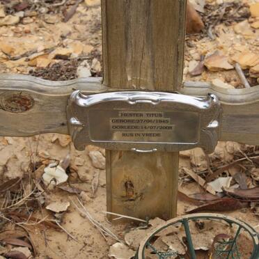 TITUS Hester 1945-2008