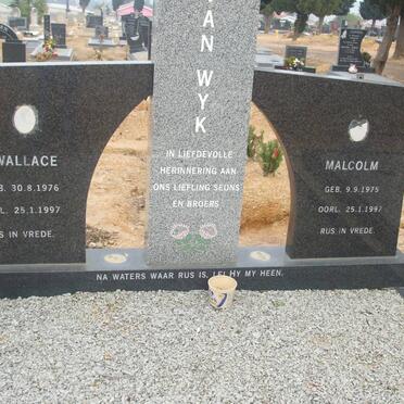 WYK Wallace, van 1976-1997 :: VAN WYK Malcolm 1975-1997