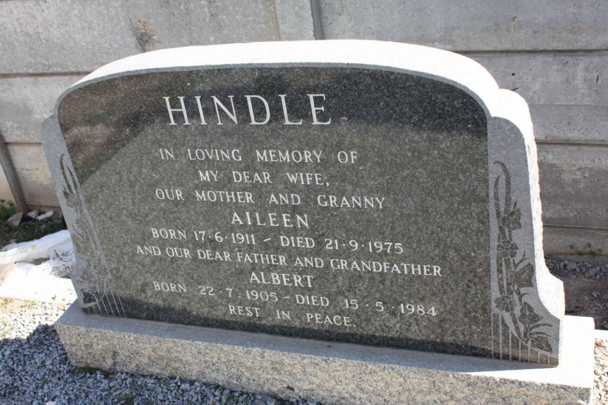HINDLE Albert 1905-1984 & Aileen 1911-1975