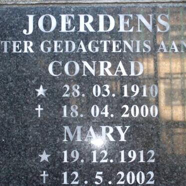 JOERDENS Conrad 1910-2000 & Mary 1912-2002