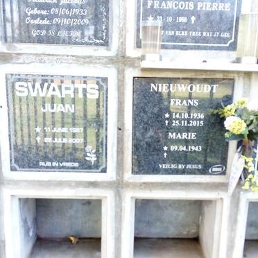 SWARTS Juan 1987-2007 :: NIEUWOUDT Frans 1936-2015 & Marie 1943-