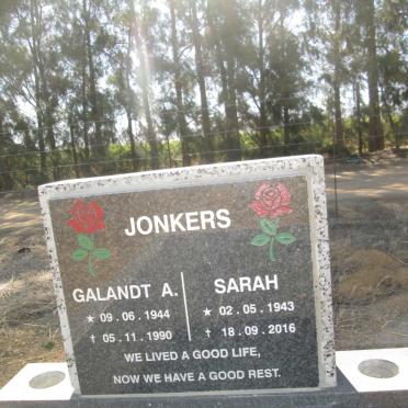 JONKERS Galandt A. 1944-1990 &amp; Sarah 1943-2016