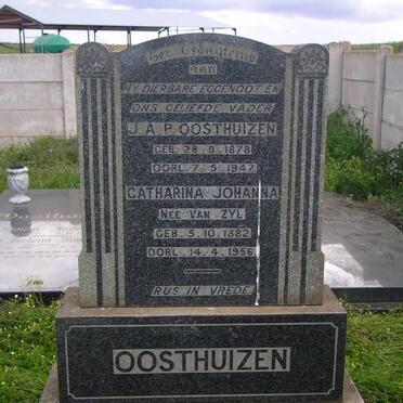 OOSTHUIZEN J.A.P. 1878-1947 &amp; Catharina Johanna VAN ZYL 1882-1956