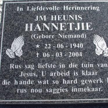 HEUNIS J.M. nee NIEMAND 1940-2004