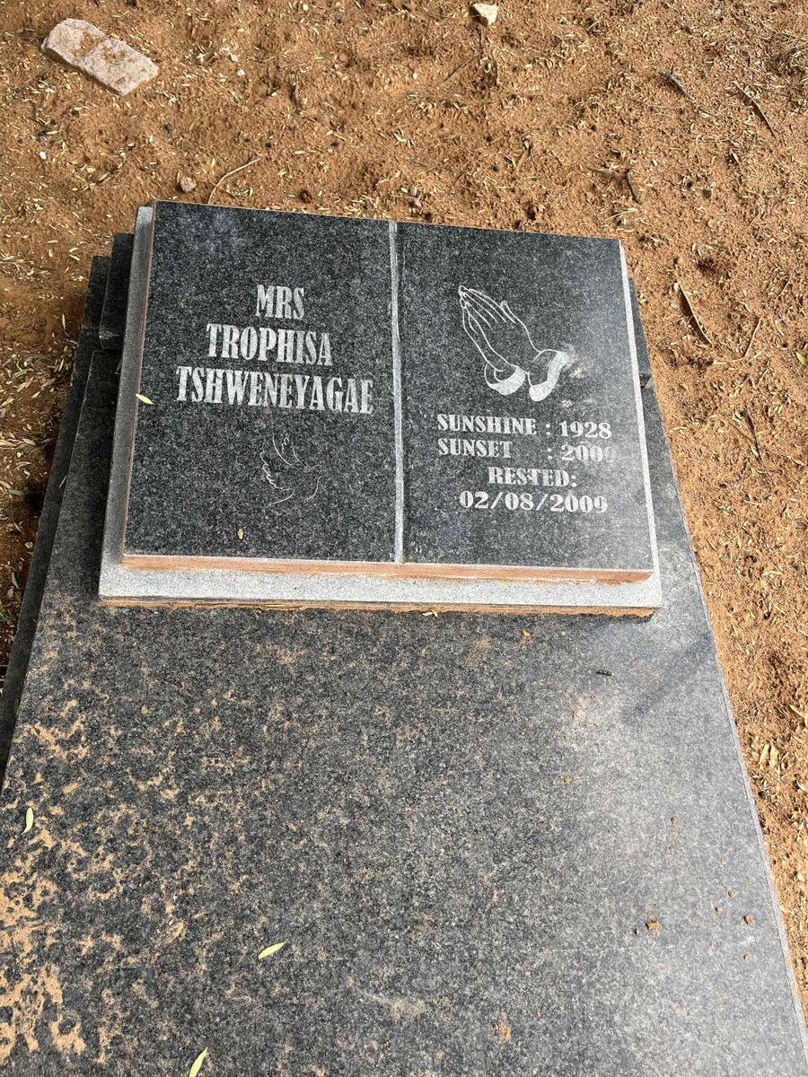 TSHWENEYAGAE Trophisa 1928-2009