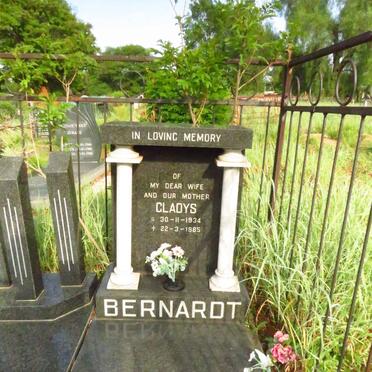 BERNARDT Gladys 1934-1985