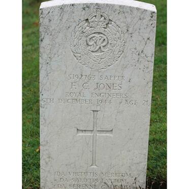 JONES F.C. -1944