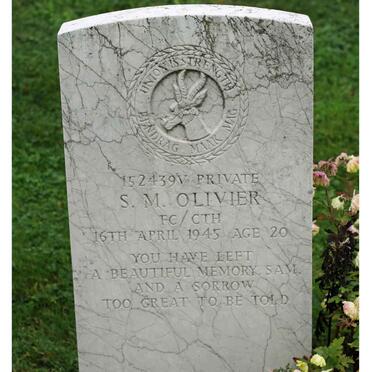 OLIVIER S.M. -1945