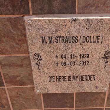 STRAUSS M.M. 1929-2012