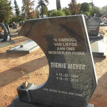 MEYER Tienie 1924-2010