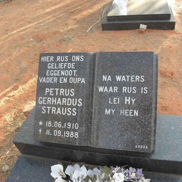 STRAUSS Petrus Gerhardus 1910-1988