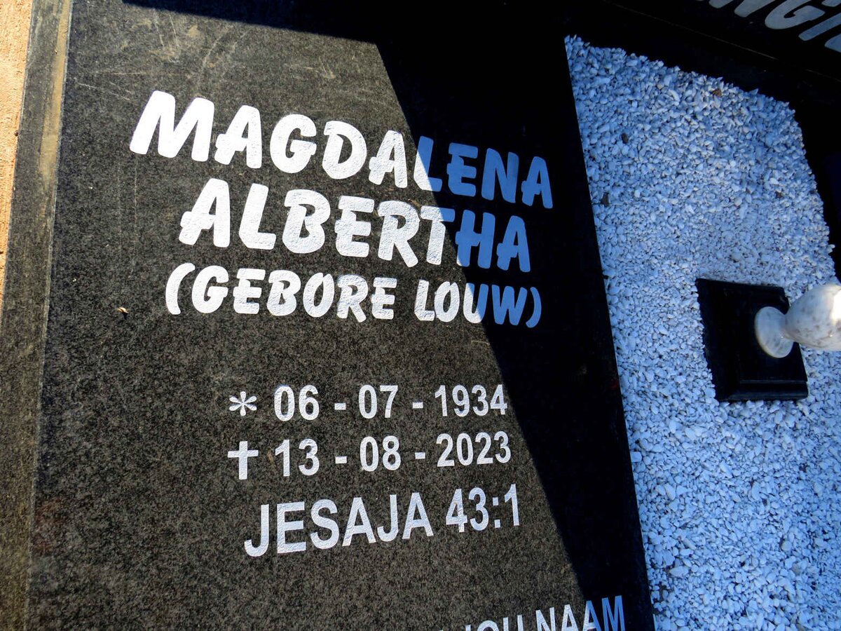 ARANGIES Louis George Reynolds 1930-2001 & Magdalena Albertha LOUW 1934-2023_2