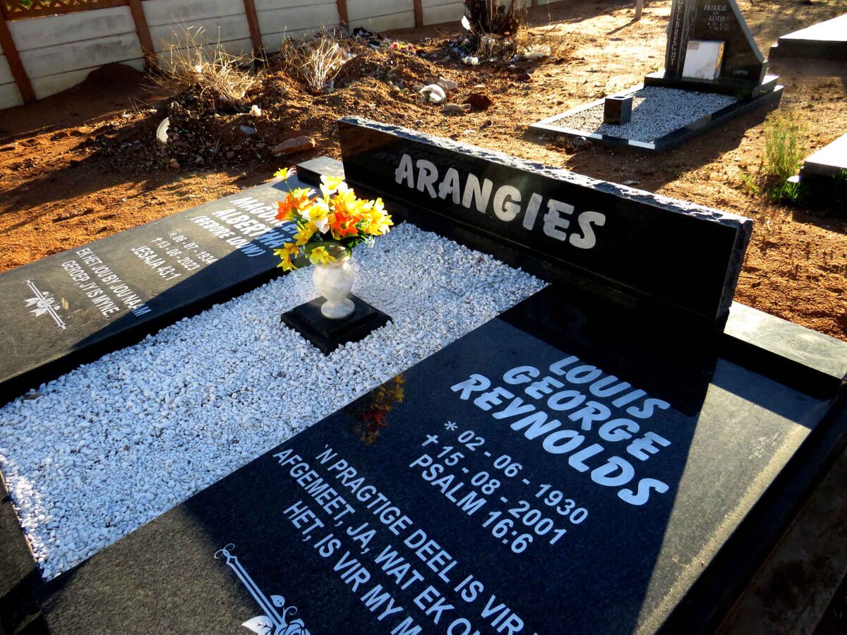ARANGIES Louis George Reynolds 1930-2001 & Magdalena Albertha LOUW 1934-2023_1