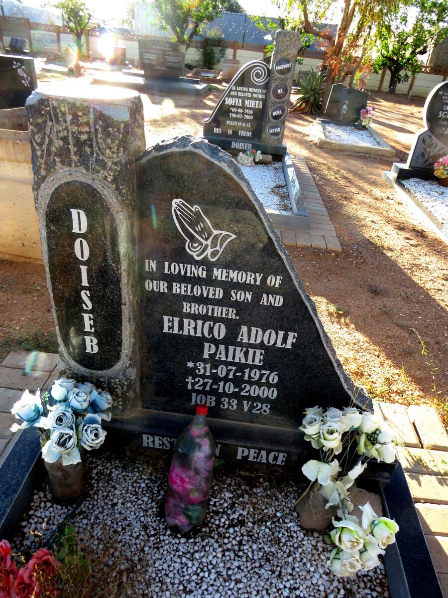 DOISEB Elrico Adolf Paikie 1976-2000