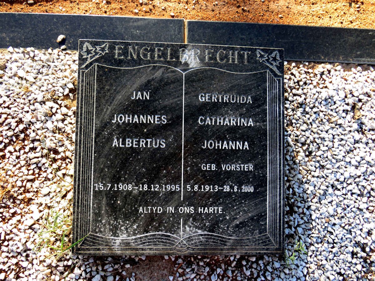 ENGELBRECHT Jan Johannes Albertus 1908-1995 & Gertruida Catherina Johanna VORSTER 1913-2000