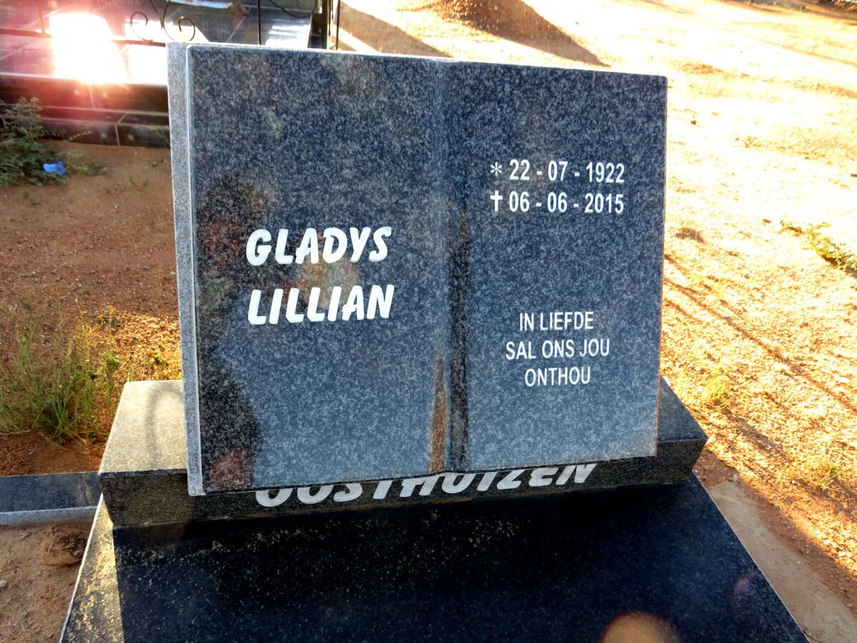 OOSTHUIZEN Gladys Lillian 1922-2015