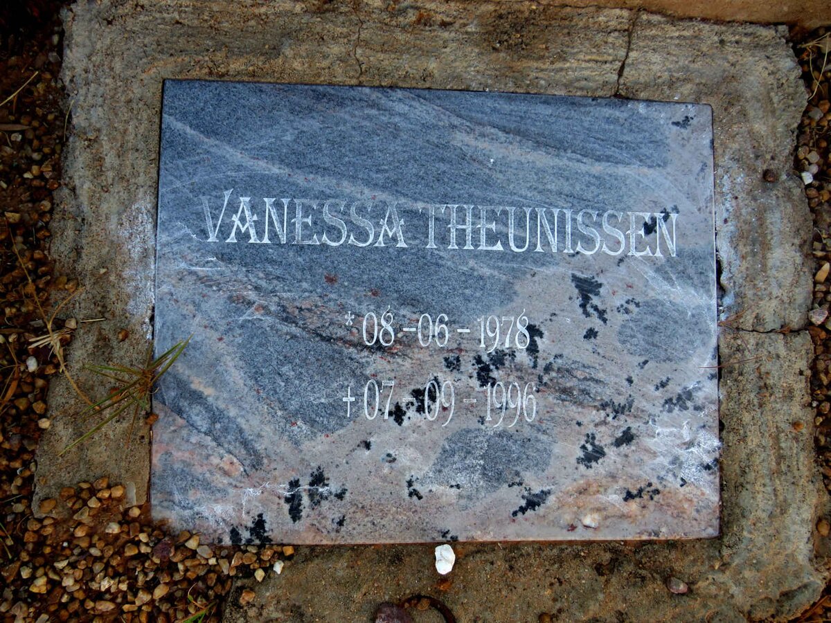 THEUNISSEN Vanessa 1978-1996