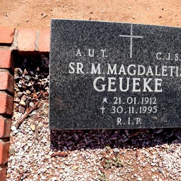 GEUEKE Magdaletis. 1912-1995