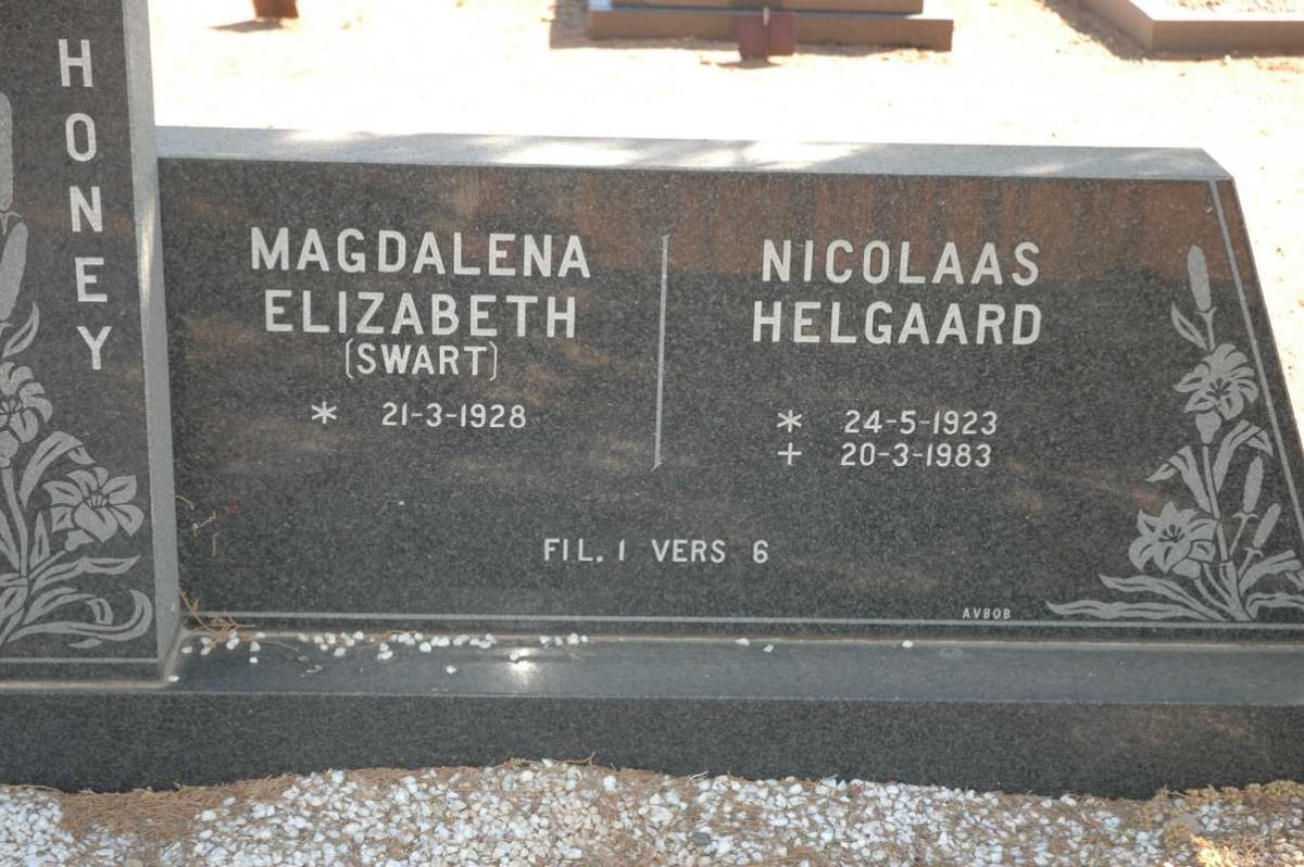 HONEY Nicolaas Helgaard 1923-1983 & Magdalena Elizabeth SWART 1928-