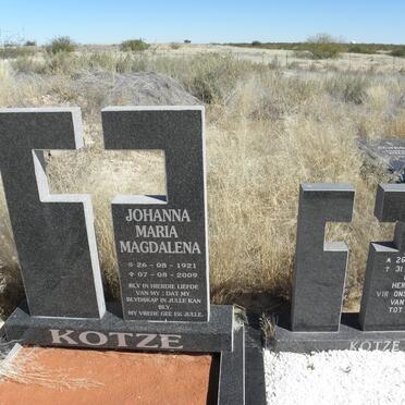 KOTZE Dirk Albertus 1922-2001 &amp; Johanna Maria Magdalena 1921-2009