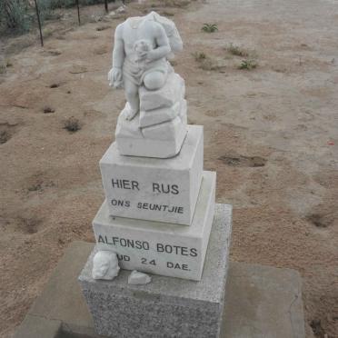 Namibia, KOËS, Main Cemetery