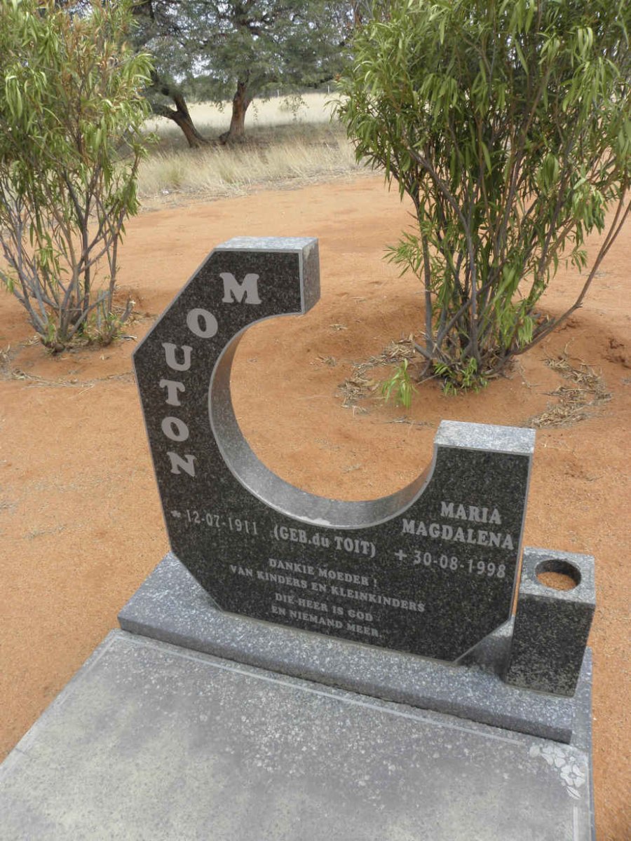 MOUTON Maria Magdalena nee DU TOIT 1911-1998
