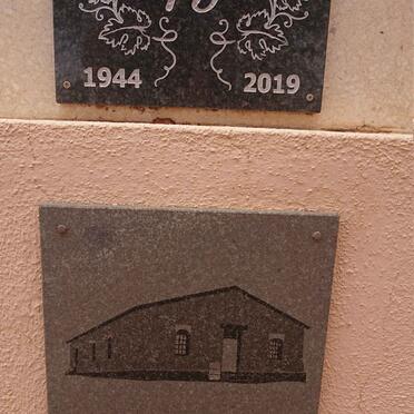 6. Leonardville N.G. Kerk: Gedenkplaat