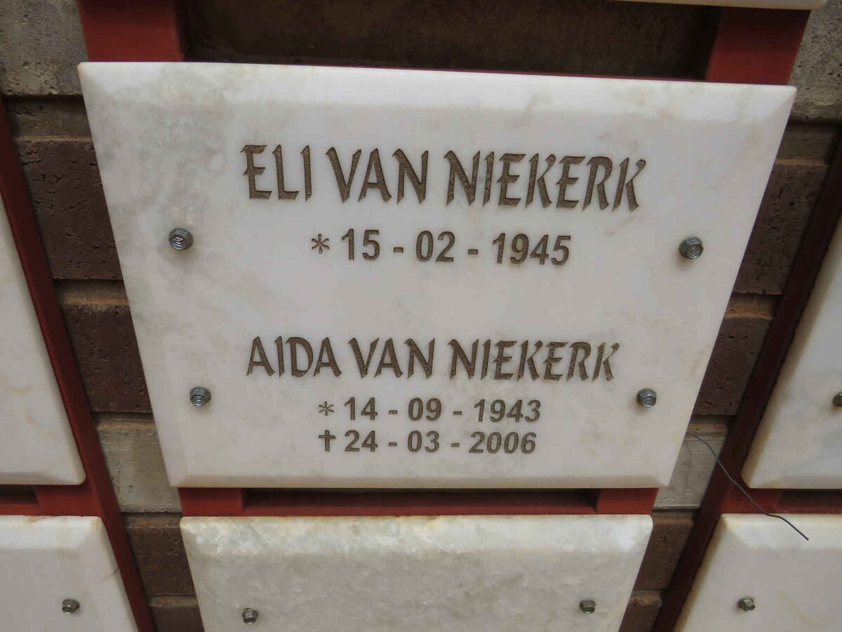 NIEKERK Eli, van 1945- & Aida 1943-2006