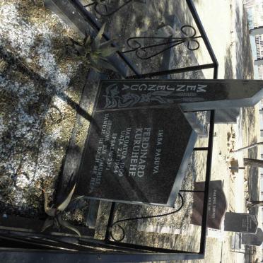 Namibia, WINDHOEK, Pioneers Park, 1959 Heroes and Heroines Memorial Grave, cemetery and memorials