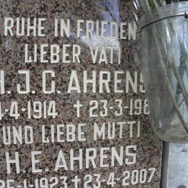 AHRENS H.J.G. 1914-198? &amp; H.E. 1923-2007