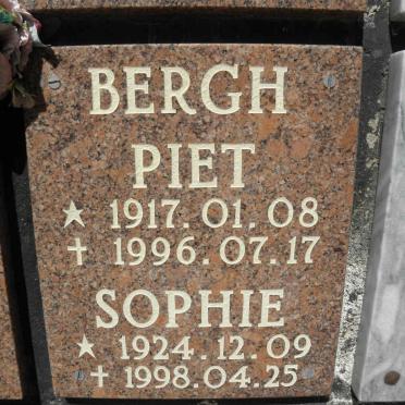 BERGH Piet 1917-1996 &amp; Sophie 1924-1998