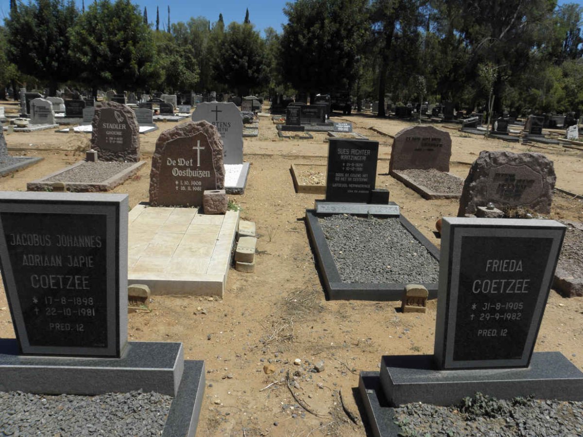 COETZEE Johannes Jacobus Adriaan Japie 1898-1981 & Frieda 1905-1982