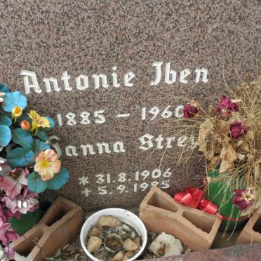 IBEN Antonie 1885-1960 &amp; ?anna Stre? 1906-19?5