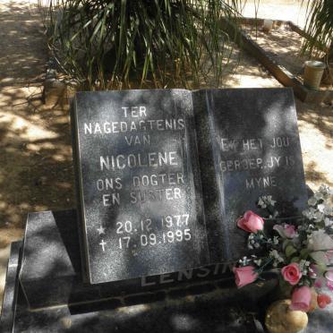 LENSING Nicolene 1977-1995