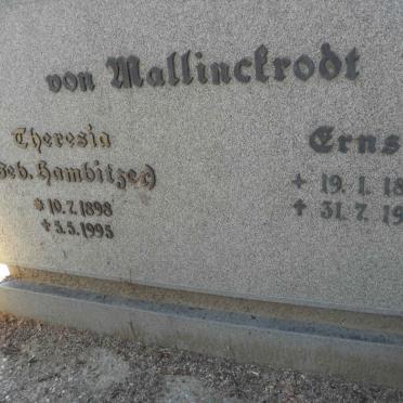 MALLINCKRODT Ernst, von 1887-1970 &amp; Theresia HAMBITZER 1898-1995