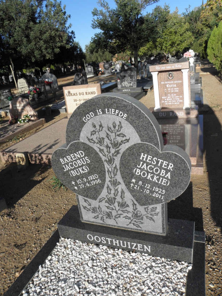 OOSTHUIZEN Barend Jacobus 1920-1996 & Hester Jacoba 1925-2011