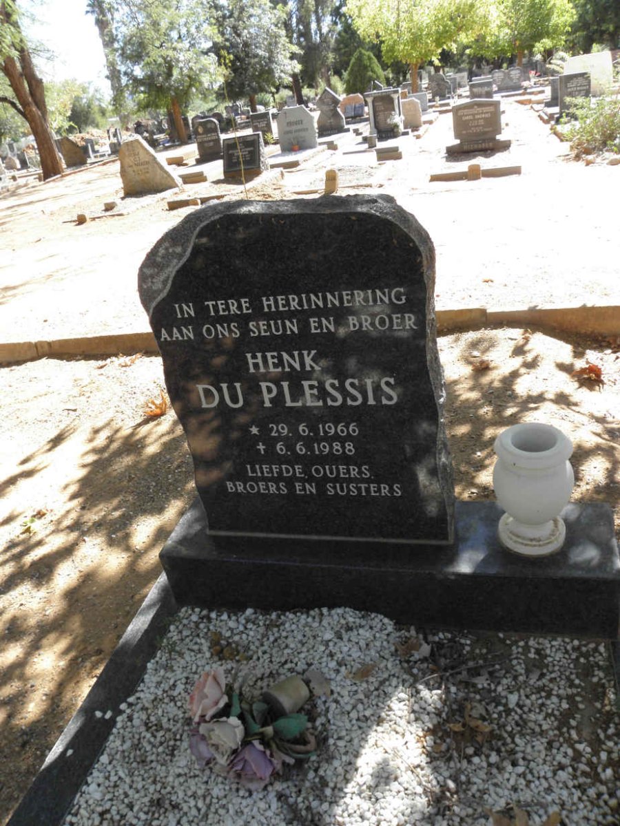 PLESSIS Henk, du 1966-1988