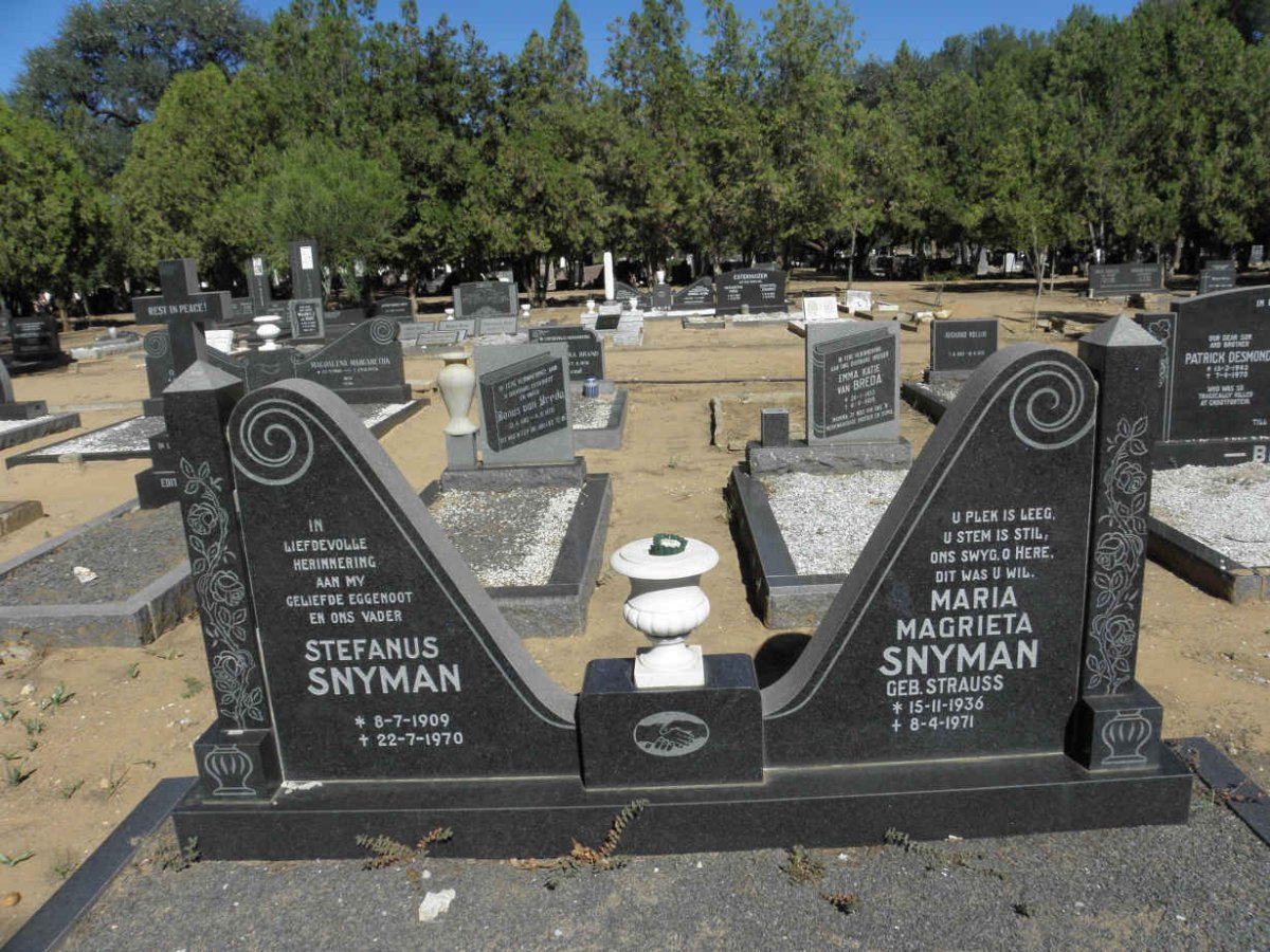 SNYMAN Stefanus 1909-1970 & Maria Magrieta STRAUSS 1936-1971