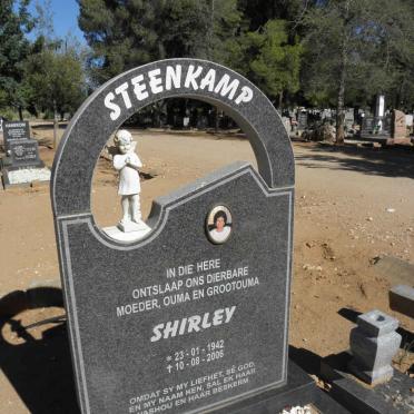 STEENKAMP Shirley 1942-2006