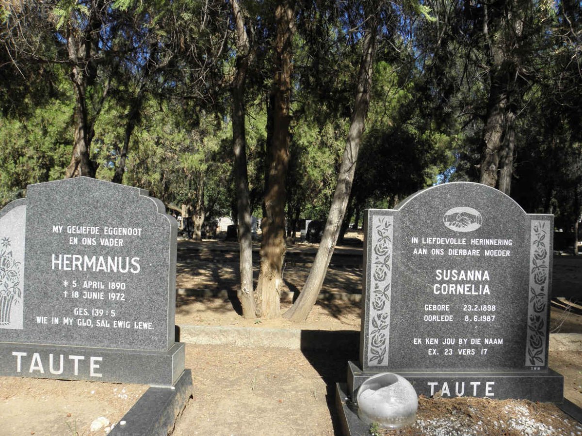 TAUTE Hermanus 1890-1972 & Susanna Cornelia 1898-1987