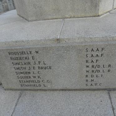 11. War Memorial 