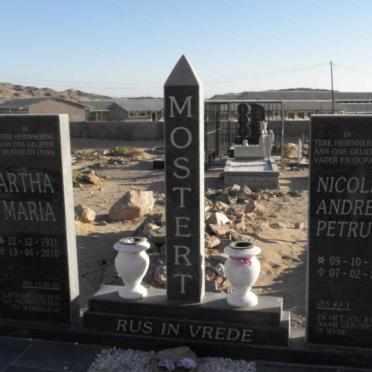 MOSTERT Nicolaas Andreas Petrus 1933-2005 &amp; Martha Maria 1931-2010