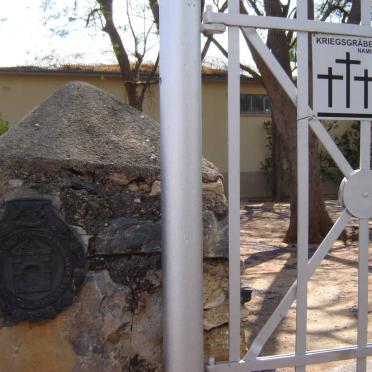 2. Cemetery Gate - Plaque - Kriegsgräberfürsorge Namibia 