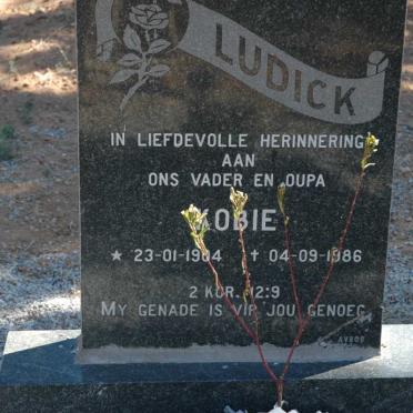 LUDICK Kobie 1904-1986