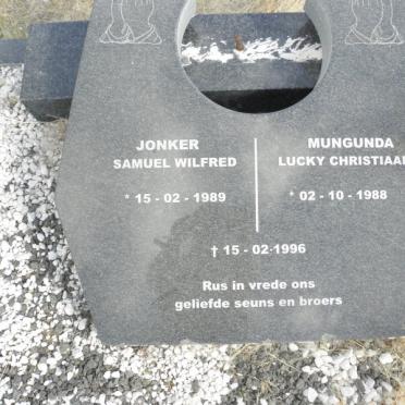 JONKER Samuel Wilfred 1989-1996 :: MUNGUNDA Lucky Christiaan 1988-1996