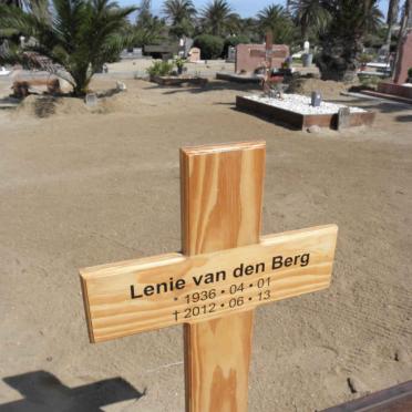 BERG Lenie, van den 1936-2012