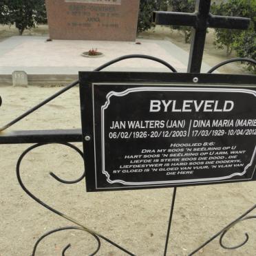 BYLEVELD Jan Walters 1926-2003 &amp; Dina Marie 1929-2012