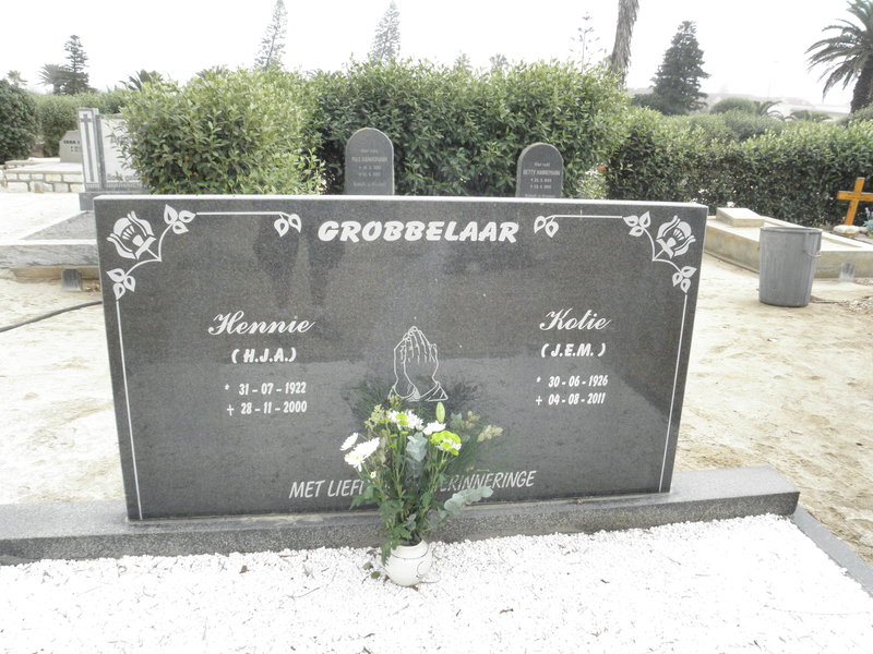 GROBBELAAR H.J.A. 1922-2000 & J.E.M. 1926-2011